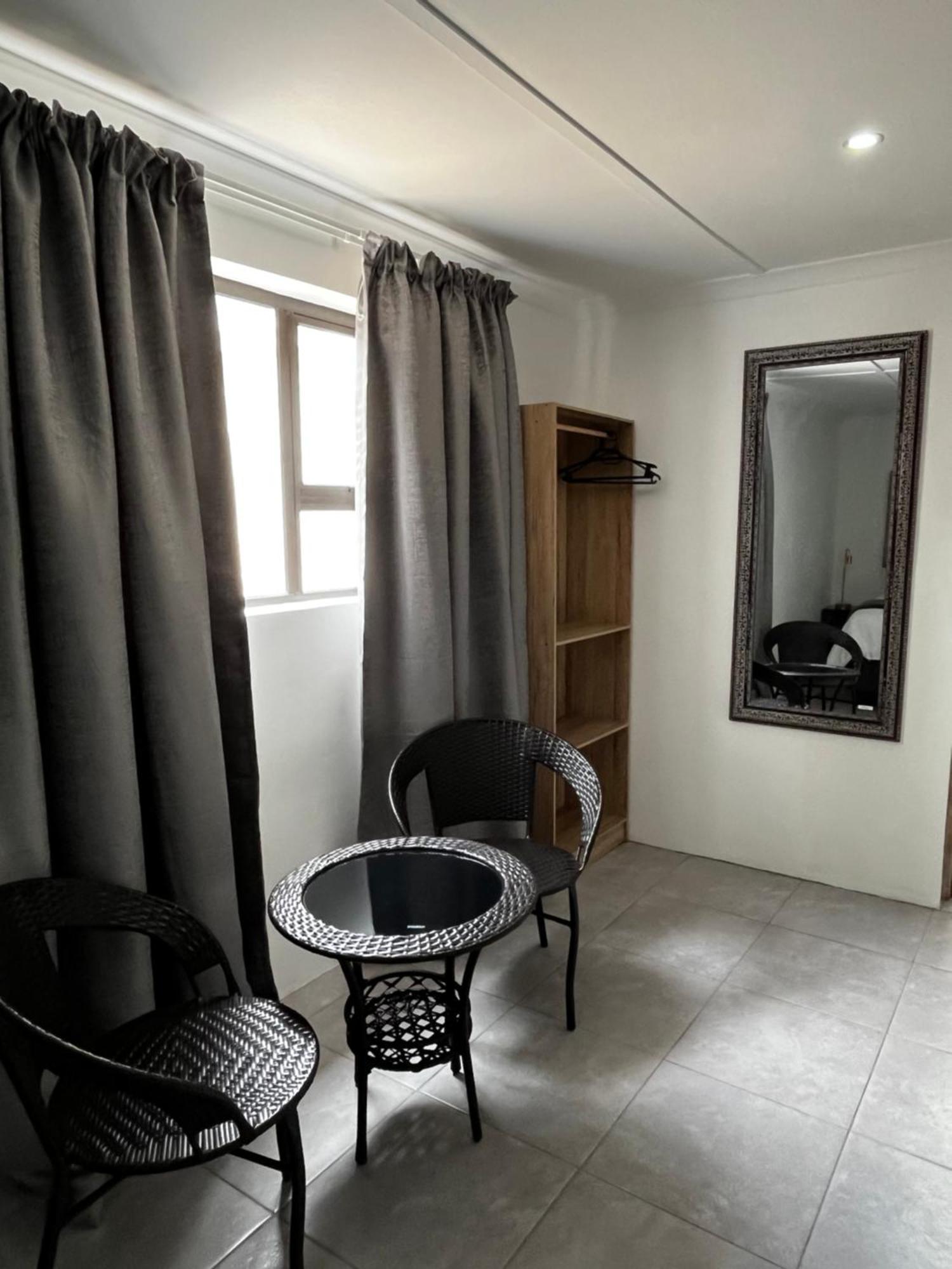 Cradock Guest House & Self Catering Buitenkant foto